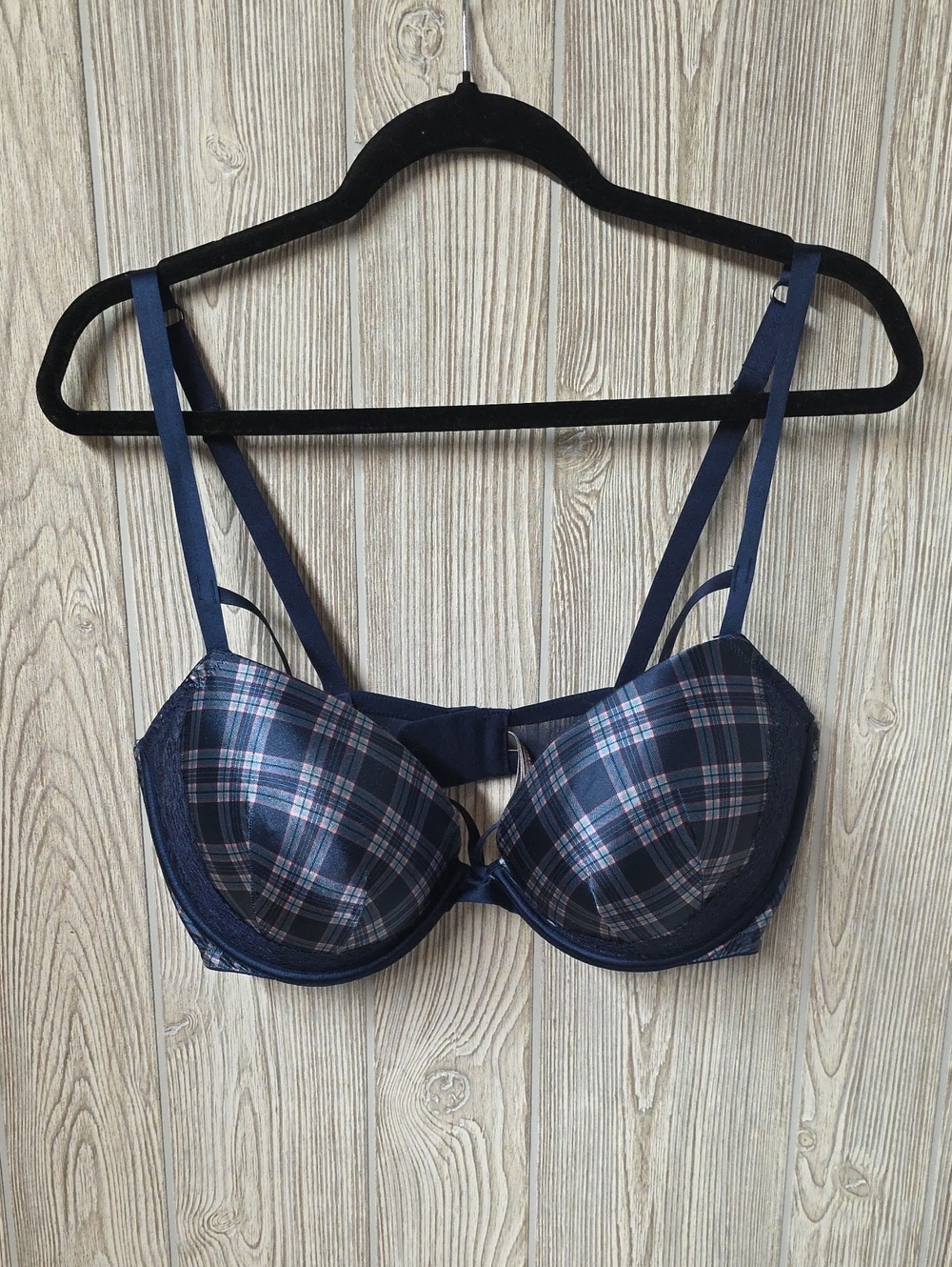 Victoria's Secret Very Sexy Push-Up Bra Navy Blue and Gray Plaid Womens 38DD